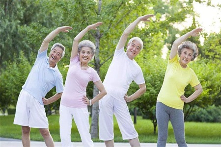 年纪越大越瘦是什么原因？女人预防肌少症要这么做